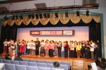 �X�e�[�W��őS������