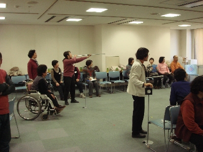 �ʐ^�F�`�[���΍R��Ō��N��������y����