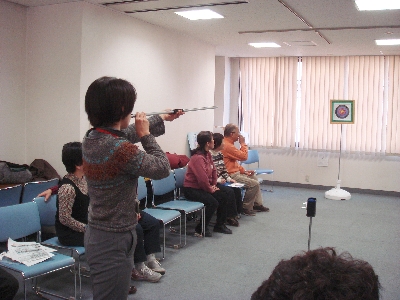 �ʐ^�F�`�[���΍R��Ō��N��������y����