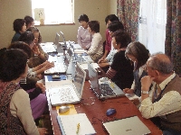 �ʐ^�F��P��ړd���̓�����`�������͓��Ńp�\�R���̌��������u������